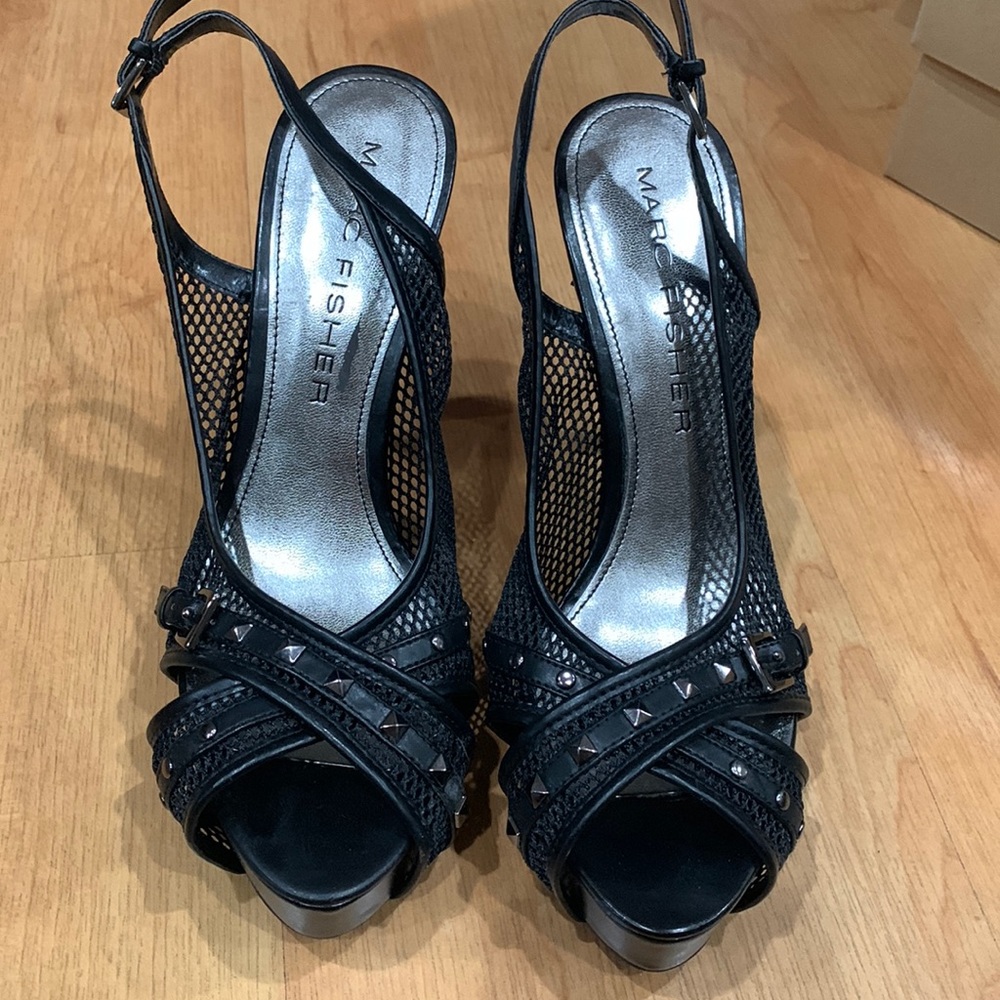 Black heels with mesh side